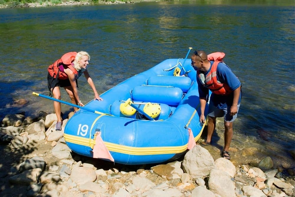 Push an inflatable boat to shore