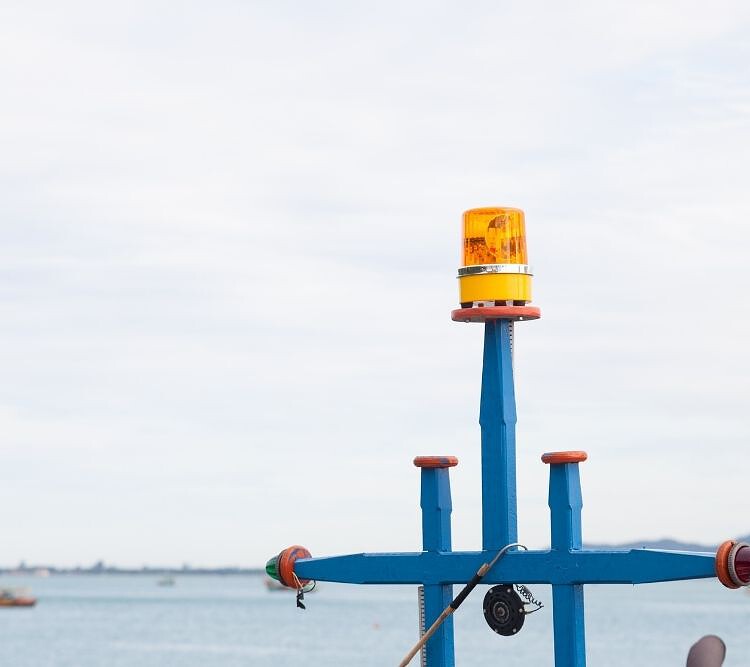 Alarm system on inflatable boat