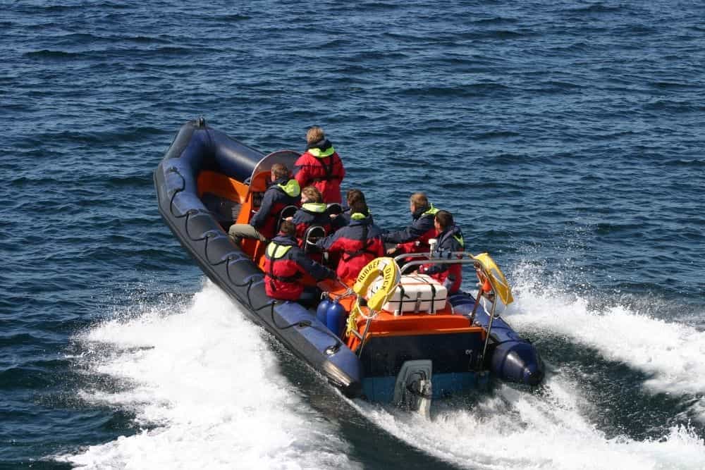 Capacity of an rigid inflatable boat