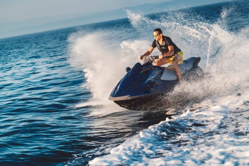 Jet skis speed