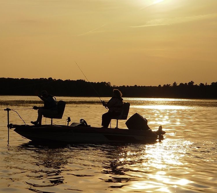 trolling motor for fishing people