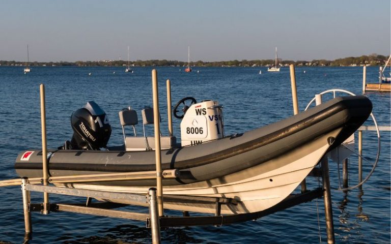 Aluminum vs. Fiberglass RIB Boats