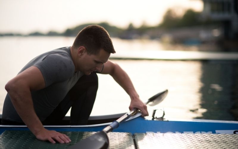 tie your kayak to the dock