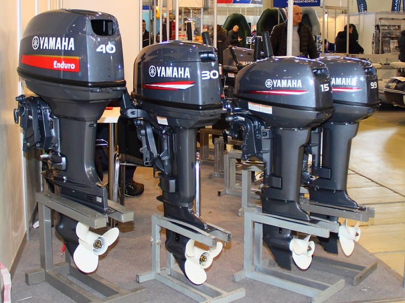 2-stroke outboard motor