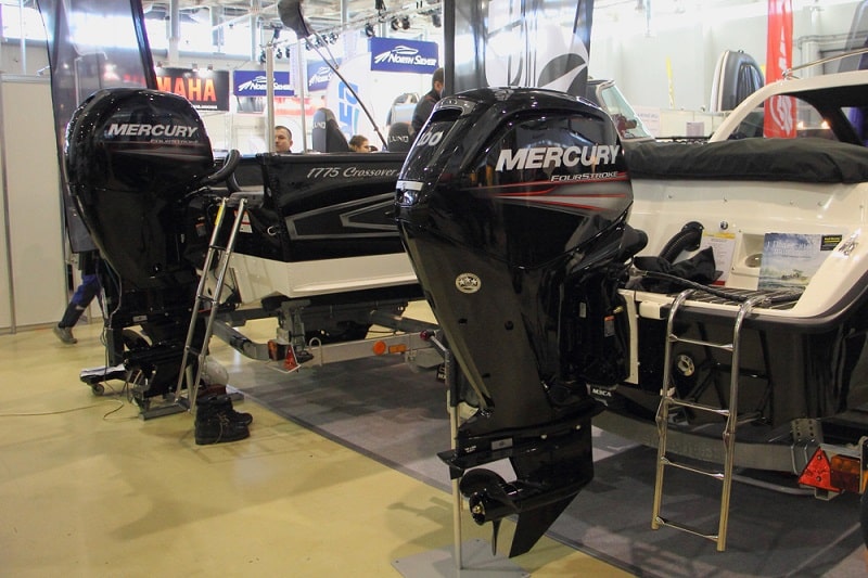 4 stroke outboard motor