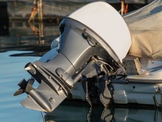 transom mounted boat outboard motor