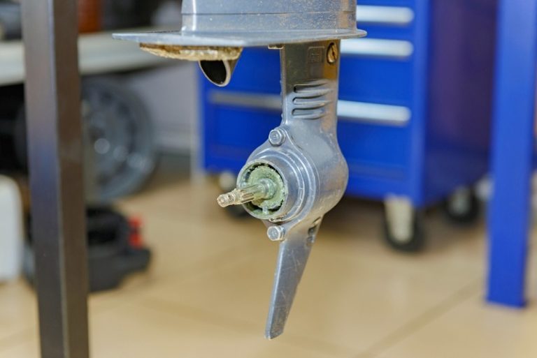 Can You Run an Outboard Motor Without The Lower Unit? Anchor.Travel